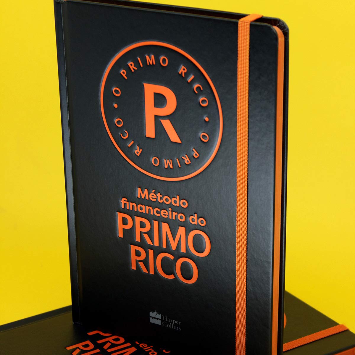 Capa do livro Método Financeiro do Primo Rico, de Thiago Nigro, edição capa dura. Um guia prático de educação financeira baseado na metodologia ARCA.